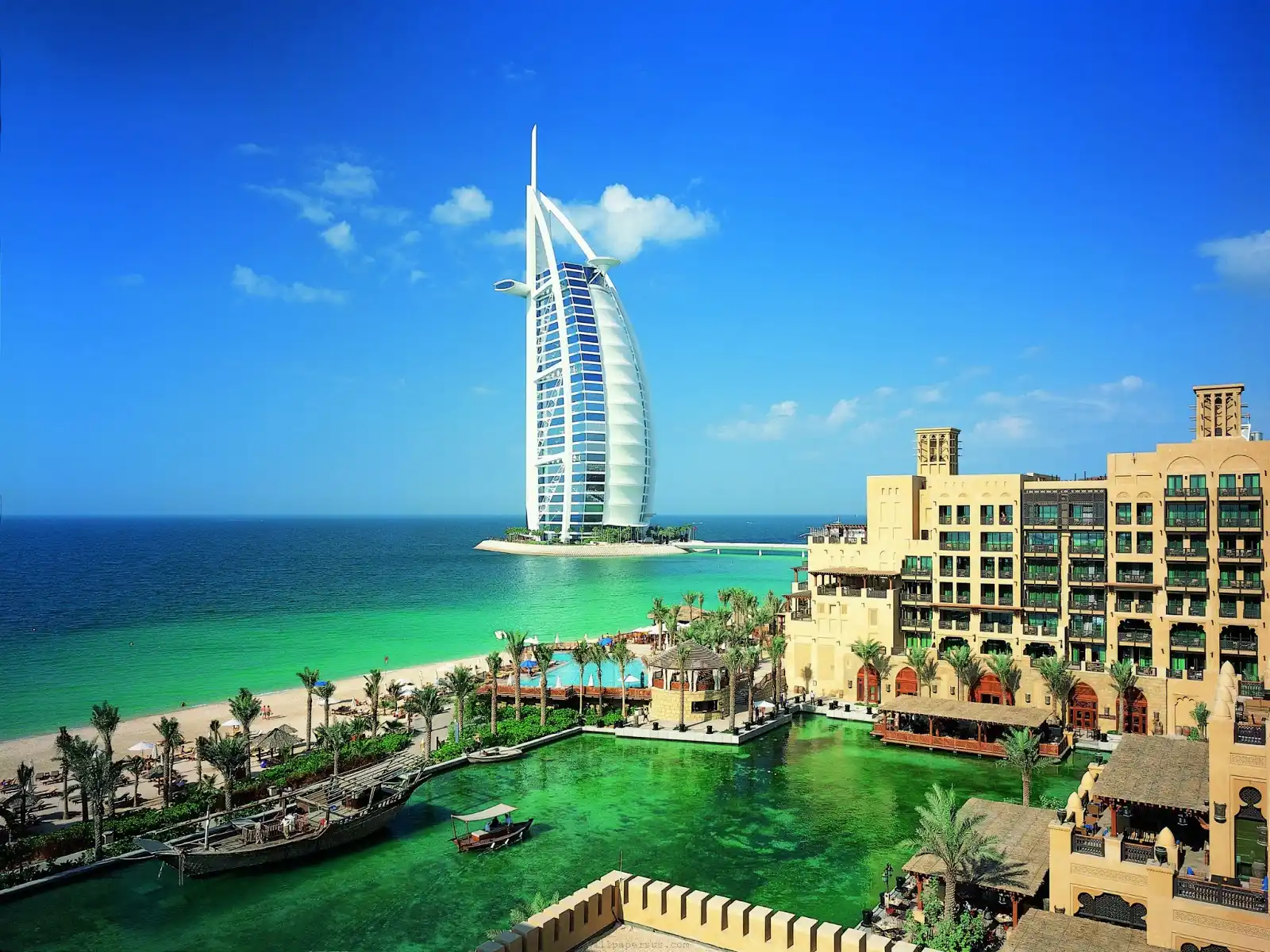 Dubai Work Meets Wonder